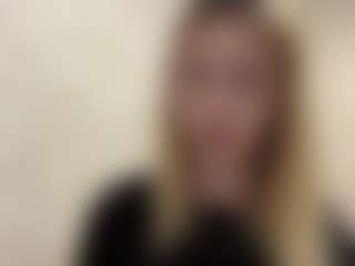 Mia's Live Sex Cam Show