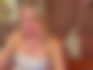 curvybby1's Live Sex Cam Show
