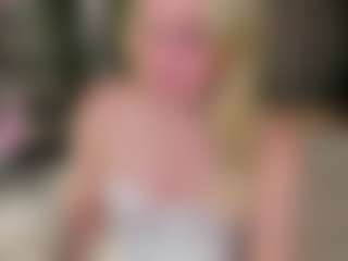 curvybby1's Live Sex Cam Show