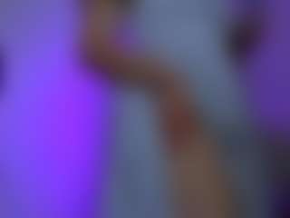 Live cam show with dakota-breeze - Flashing on Cam Slut