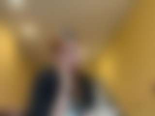 Lina's Live Sex Cam Show