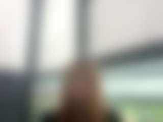 Live cam show with Lina - Smoking on CamSextacy
