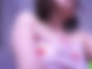 Live cam show with Kate - Petite on liverealitysex.com
