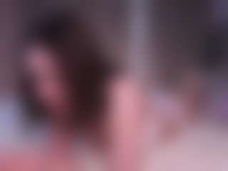 Live cam show with Kate - Petite on Camsoda