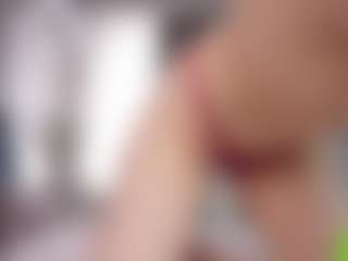 Live cam show with Kate - Big Tits on studioflirtlive.com