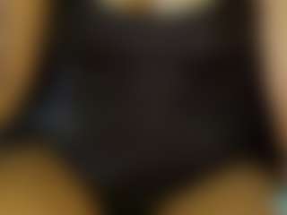 Fluffykittyhole's Live Sex Cam Show