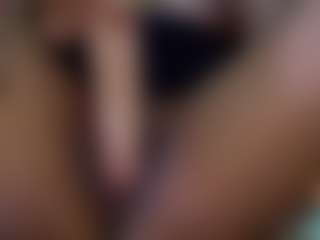 Fluffykittyhole's Live Sex Cam Show
