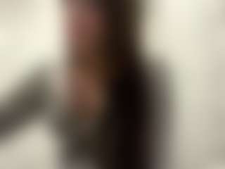 Live cam show with HeleneSarmiento - Striptease Young Adult on livesuperchat.net