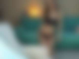 henny-cs's Live Sex Cam Show