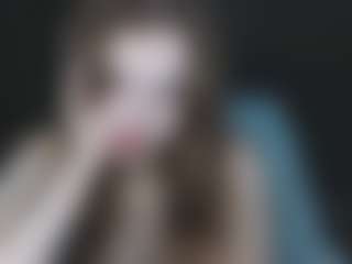 Live cam show with henny-cs - Young Adult on CamClone