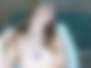 henny-cs's Live Sex Cam Show