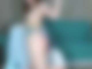 Live cam show with henny-cs - Wet on sexylivex.com