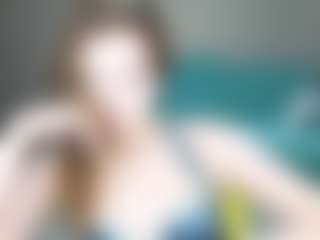 henny-cs's Live Sex Cam Show