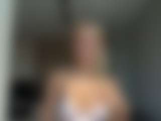 Live cam show with KyleBeatty - Spy Petite on camwithhim.com