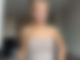 Live cam show with KyleBeatty - New MILF on StripNow