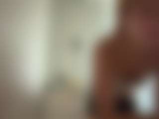 Live cam show with KyleBeatty - New Big Tits on Gym Cam Girls
