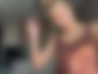 KyleBeatty MILF webcam performer live streaming