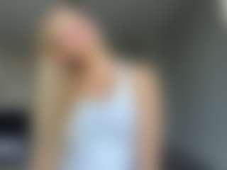 Live cam show with KyleBeatty - Bedroom Mature on Gym Cam Girls