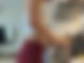 Live cam show with KyleBeatty - Bedroom on madthumbs