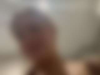 Live cam show with KyleBeatty - Middle Aged on TeamSkeetLive