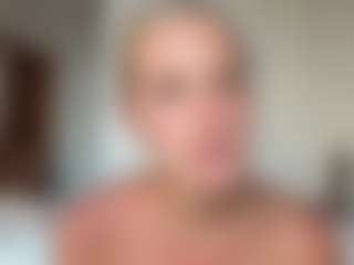 KyleBeatty MILF webcam performer live streaming