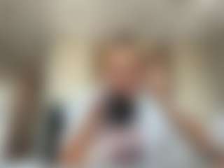 Live cam show with KyleBeatty - Middle Aged on Camsoda