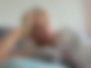 Live cam show with KyleBeatty - Small Tits Mature on liverealitysex.com