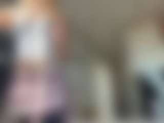 Live cam show with KyleBeatty - Skinny on Camsoda