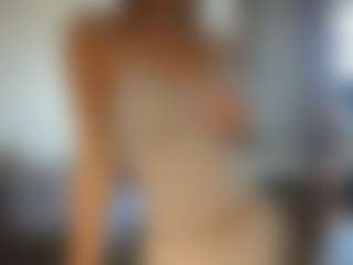 Live cam show with KyleBeatty - Eating Pussy on CamClone