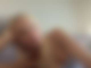 Live cam show with KyleBeatty - Latina Mature on intimatelivegirls.com