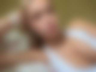KyleBeatty MILF webcam performer live streaming
