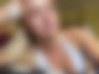Live cam show with KyleBeatty - Gamer Mature on Cam Slut