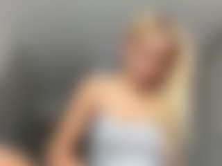 KyleBeatty MILF webcam performer live streaming