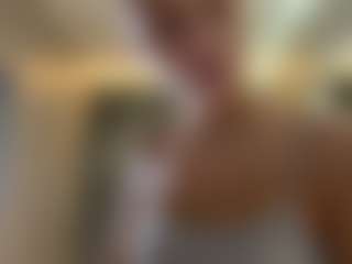 KyleBeatty MILF webcam performer live streaming