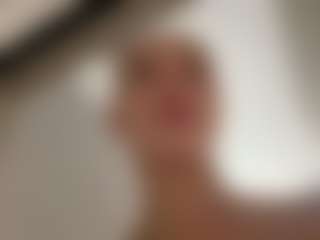 Live cam show with KyleBeatty - Amateur Mature on Camsoda