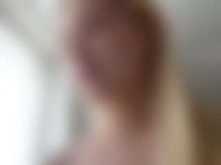 Live cam show with KyleBeatty - College MILF on Camsoda