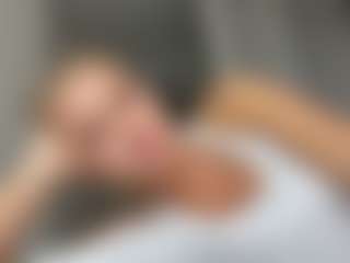 Live cam show with KyleBeatty - Small Tits Mature on Uber Horny