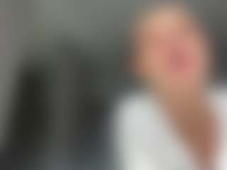 Live cam show with KyleBeatty - Ass Clapping on liverealitysex.com