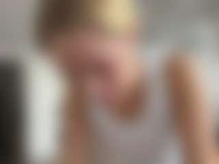 Live cam show with KyleBeatty - Big Tits Small Tits on Dolls Live