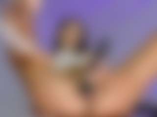 Live cam show with LadyCharm - Petite MILF on Fling VIP Chat