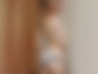 Live cam show with Madoka - White Big Ass on Livezox | united states
