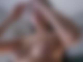 Live cam show with MarquittaCandee - Gray Eyes on Chatstar
