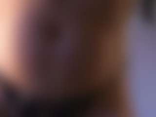 Live cam show with MarquittaCandee - Camel Toe on livesuperchat.net