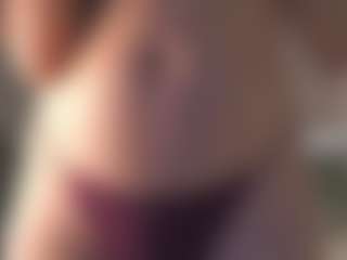 Live cam show with MarquittaCandee - Body Massage on thefappeningchat.com
