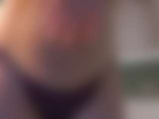 Live cam show with MarquittaCandee - Camel Toe on Latina Girls
