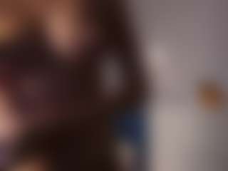 Live cam show with MarquittaCandee - Suck on Gym Cam Girls