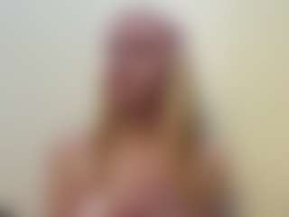 Live cam show with MedaSchur - New Big Ass on Dare Cams