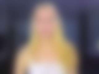 Live cam show with MedaSchur - Body Massage on livesuperchat.net