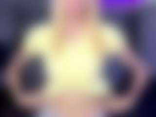 Live-Cam-Show mit MedaSchur - Camel Toe auf Camsoda