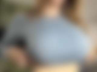 Live cam show with NarcisaBeazer - Blonde Hair on xfollow cams